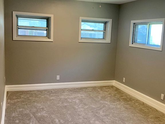 Flex Bonus Room - is converted garage