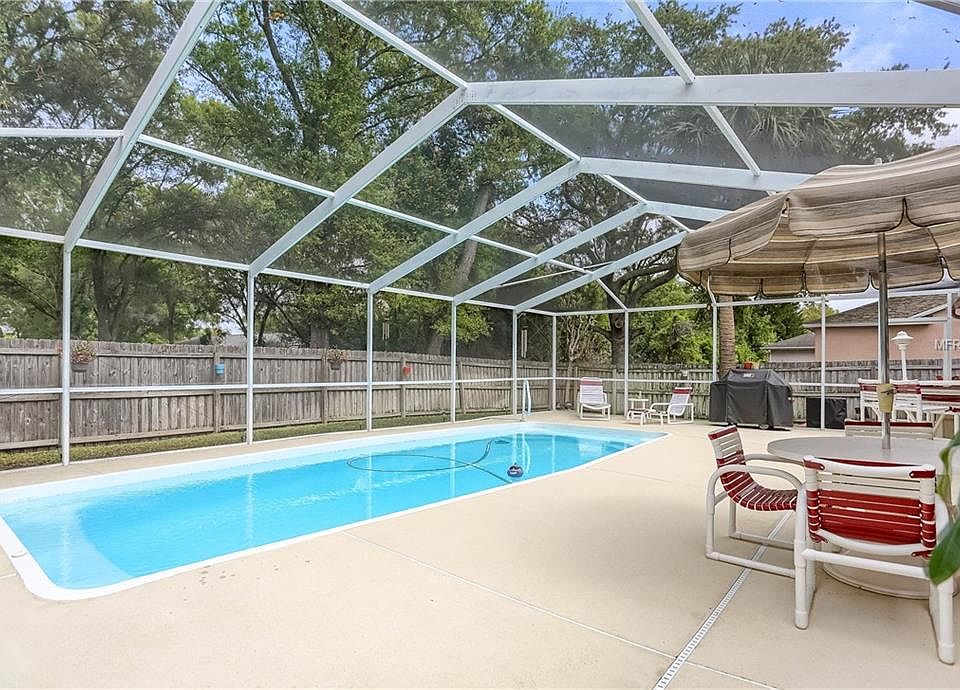2nd image of 5863 Patrick Ct