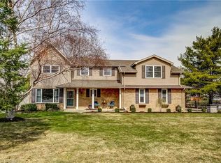 21 John Martin Cres, Hamilton, ON L8B0Z9