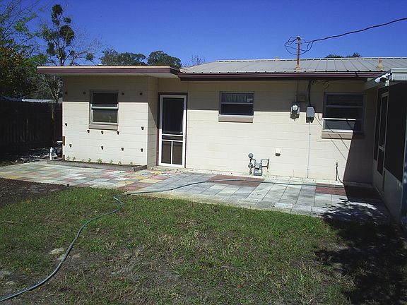 2nd image of 545 S Sunrise Dr