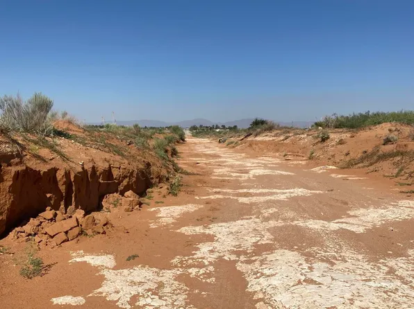 14747 Van Fleet Rd, El Paso, TX 79938