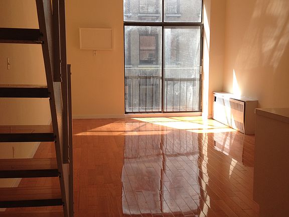 3rd image of 9 E 32nd St APT 8C