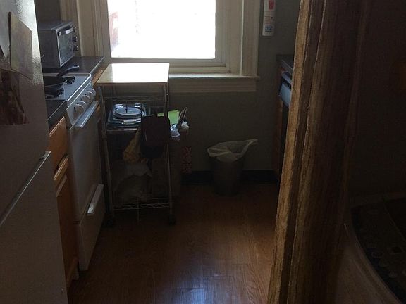 3rd image of 1327 Spruce St APT 10C