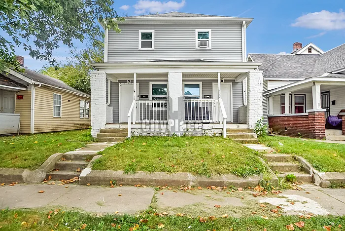 1362 S Sheffield Ave