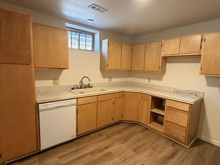 451 - 412 SW 5th Street — Photo 18