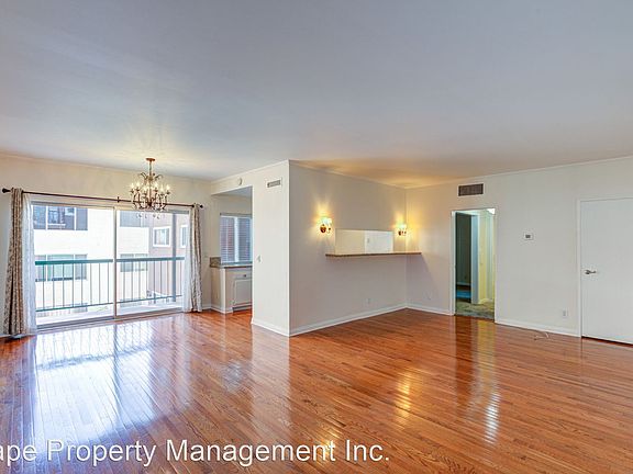 2nd image of 8550 Holloway Dr APT 202