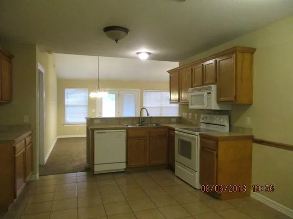 4165 Osprey St, Springdale, AR 72762