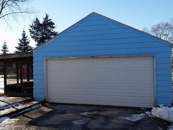 3rd image of 717 Race St
