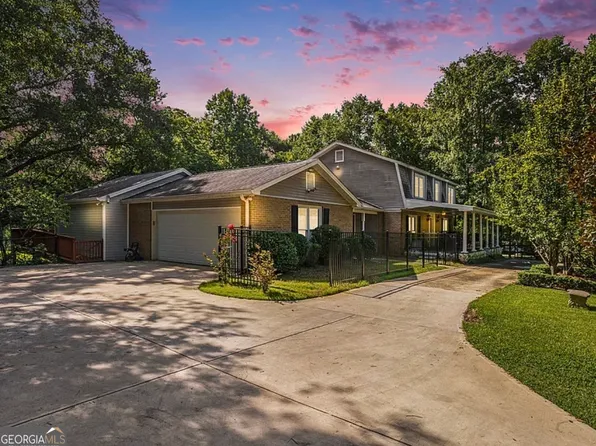 5230 W Shore Dr SW, Conyers, GA 30094