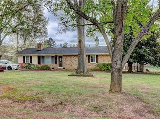 610 E Hartford Ave, Bessemer City, NC 28016