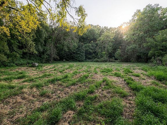 5th image of 5051 Jones Valley Rd