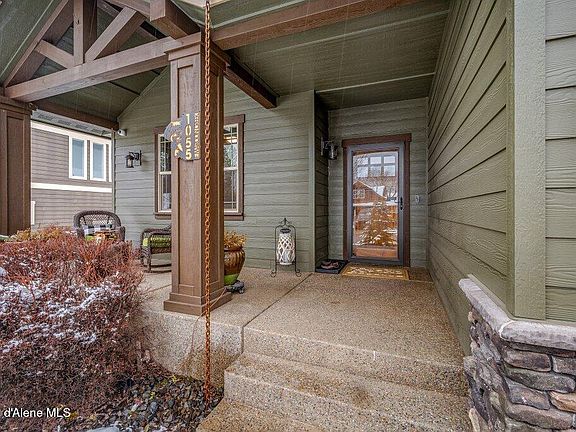 5th image of 1055 E Maroon Creek Dr