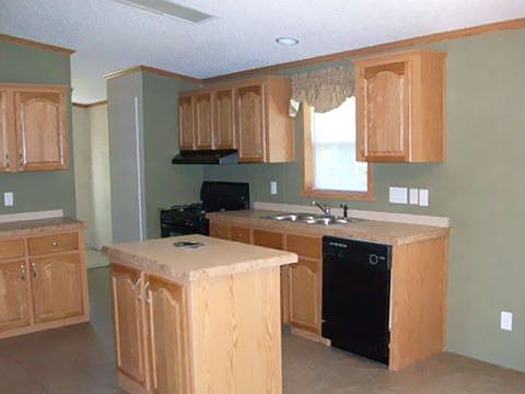 2nd image of 200 N 35th Ave