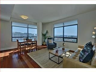 5th image of 88 E San Fernando St Unit 1005