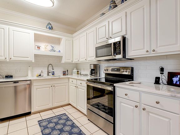 3rd image of 103 Cottage Dr