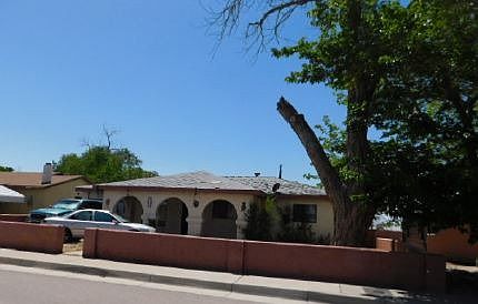 2nd image of 2109 Stanford Dr SE