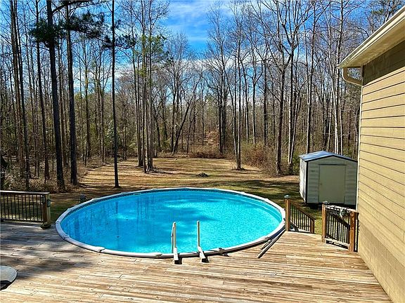 3rd image of 1025 Lee Road 379