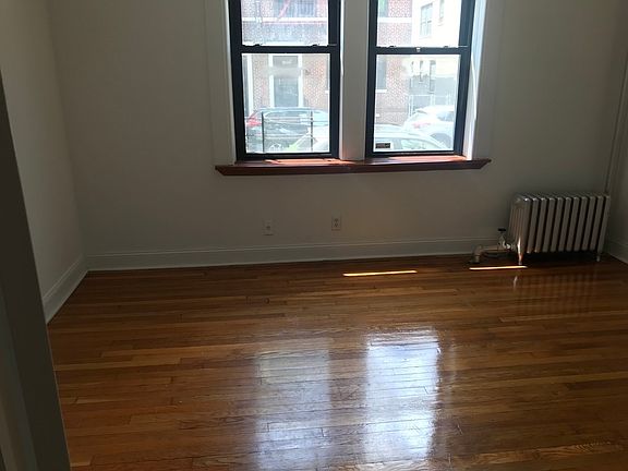 4th image of 43-33 41st St #2A