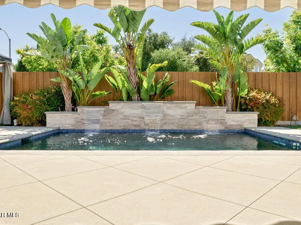 237 N Castilian Ave, Thousand Oaks, CA 91320