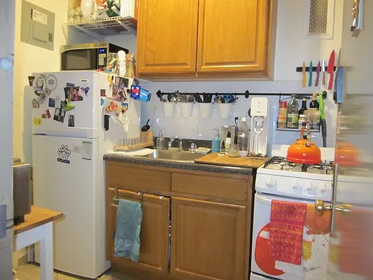 Rented by Empire One Realty | media 4