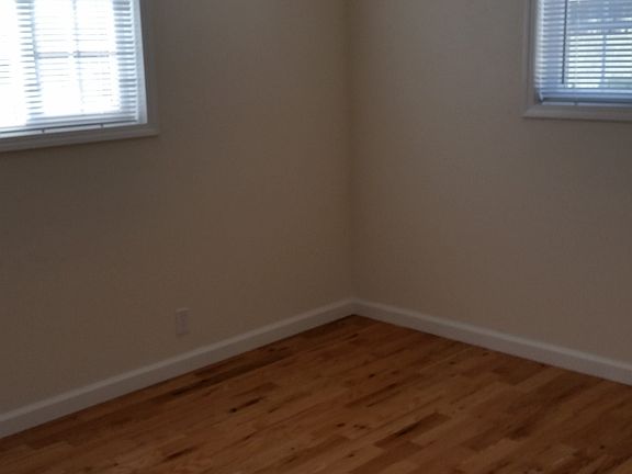 5th image of 1708 Castle Ct