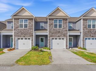 310 S Stingray Lane, Sneads Ferry, NC 28460