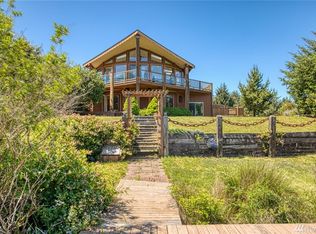 221 Overlake St NE, Ocean Shores, WA 98569