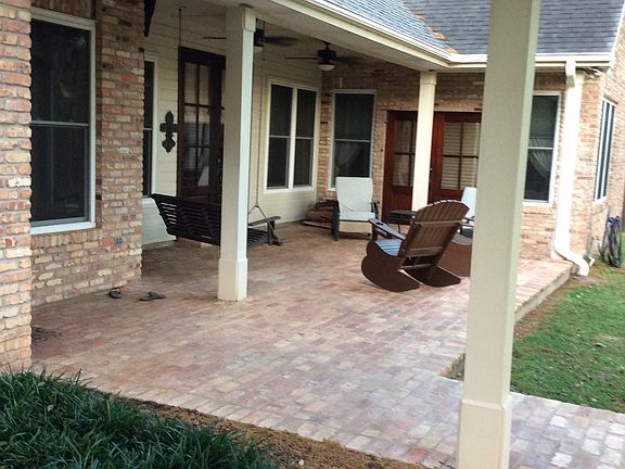 5th image of 608 Interlaken Dr
