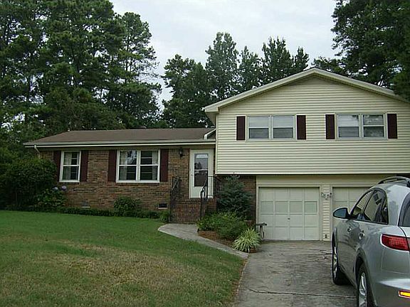 2nd image of 3624 Colonial Trl