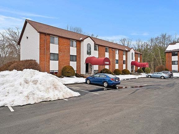 3rd image of 1400 Skyline Dr Unit 6