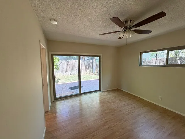 1740 Huntington Dr — Photo 8
