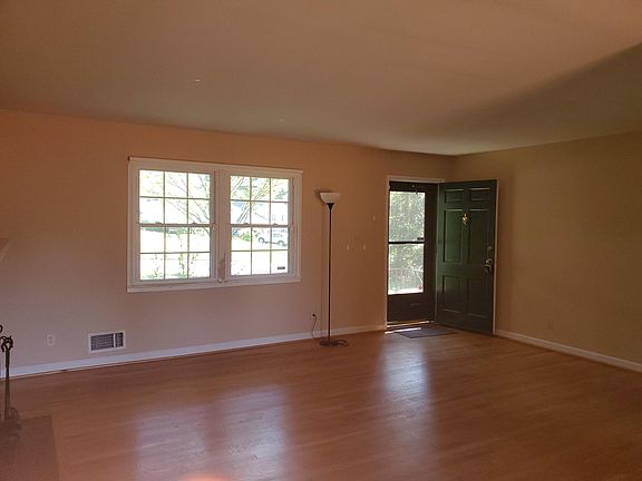 Spacious Family Room