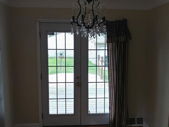 5th image of 25281 Zeman Ave
