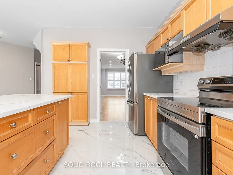 55 Gleeson Way W — Photo 17