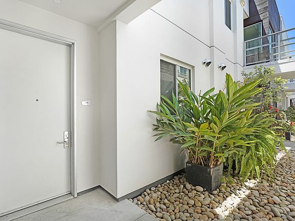 2nd image of 11955 W Washington Blvd APT 208