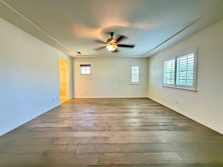 12488 Celebration Dr — Photo 31