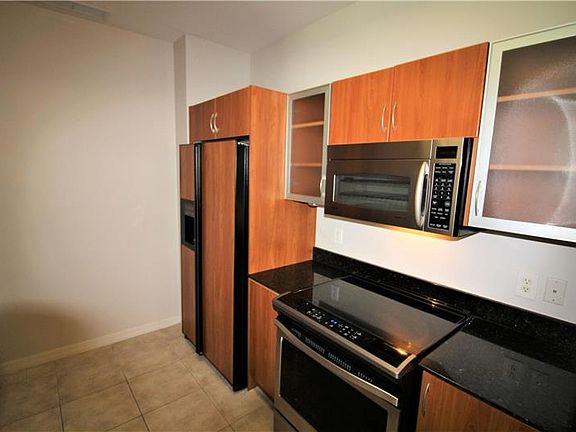 3rd image of 802 W Windward Way APT 410