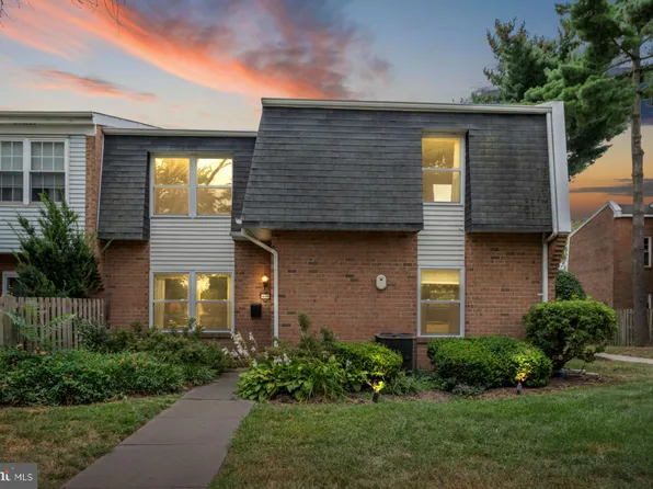 3080 Harbour Dr, Palmyra, NJ 08065