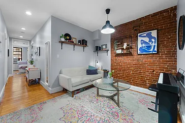 Rented by Living New York