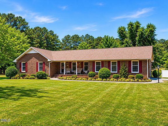 3rd image of 4504 Carpenter Pond Rd