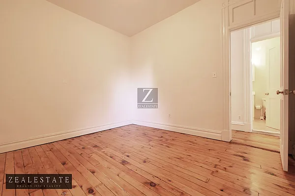 Rented by ZealEstate Group Inc | media 59