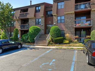 107C Keystone Ct #107C, Woodbridge, NJ 07095