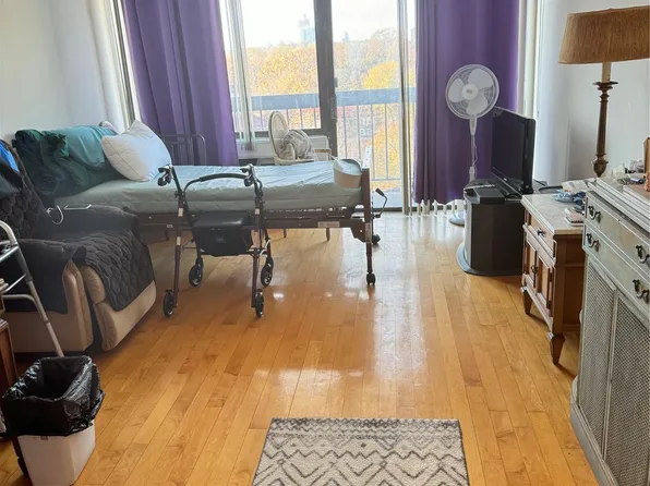 152-18 UNION TRPK #10 P, Flushing, NY 11367