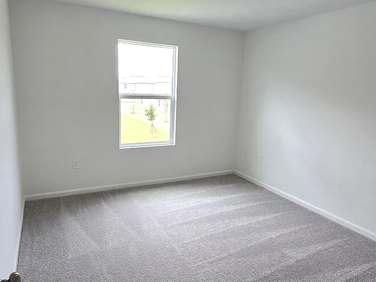 6425 Domizio Dr — Photo 23