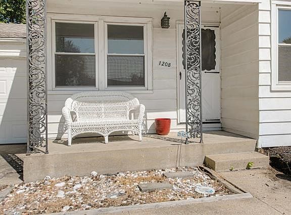2nd image of 1208 NE 43rd Ter