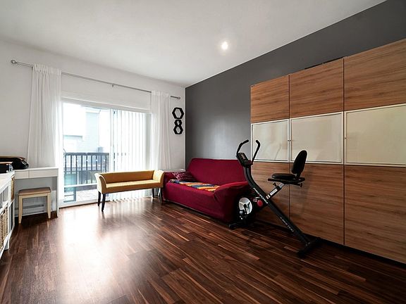 5th image of 3010 Riverbend Dr #38
