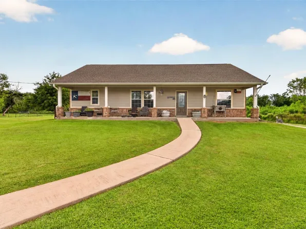 4933 1/2 Powers Ln, Alvin, TX 77511