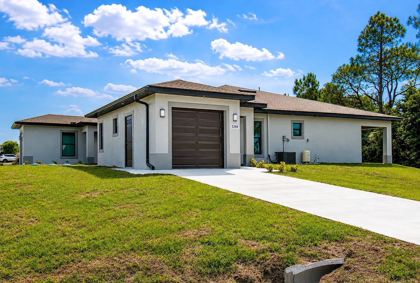 3 bed, 1200 sqft, $1,850 — Photo 1