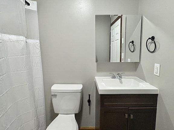 4th image of 27 Patterson St #3
