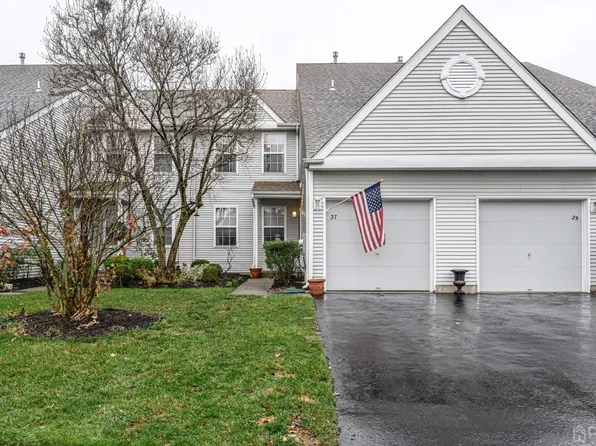 27 Cypress Ct, Bordentown, NJ 08505